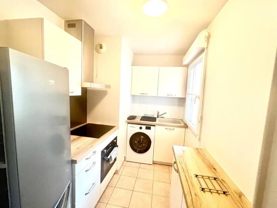Le Sept Avec Parking, Transfert Apartment Vaires-sur-Marne Exterior photo